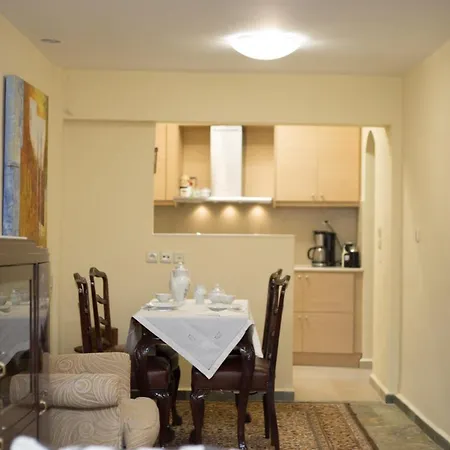 Vouliagmeni Riviera Apartment