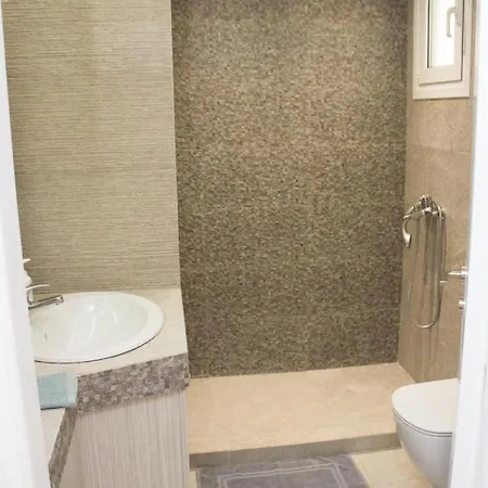 Vouliagmeni Riviera Apartment